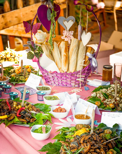 Eisskulpturen, Schokoladenbrunnen, Kinderbuffets, Showacts, Künstlern, Bierspezialitäten, Getränke- und Personalservice, Mobile Cocktailbar, Möbel- und Pavillonverleih, Catering Services in Gummersbach, Party Service Gummersbach, Eventagentur Gummersbach, Eventcatering & Eventorganisation Irmhild Hesse